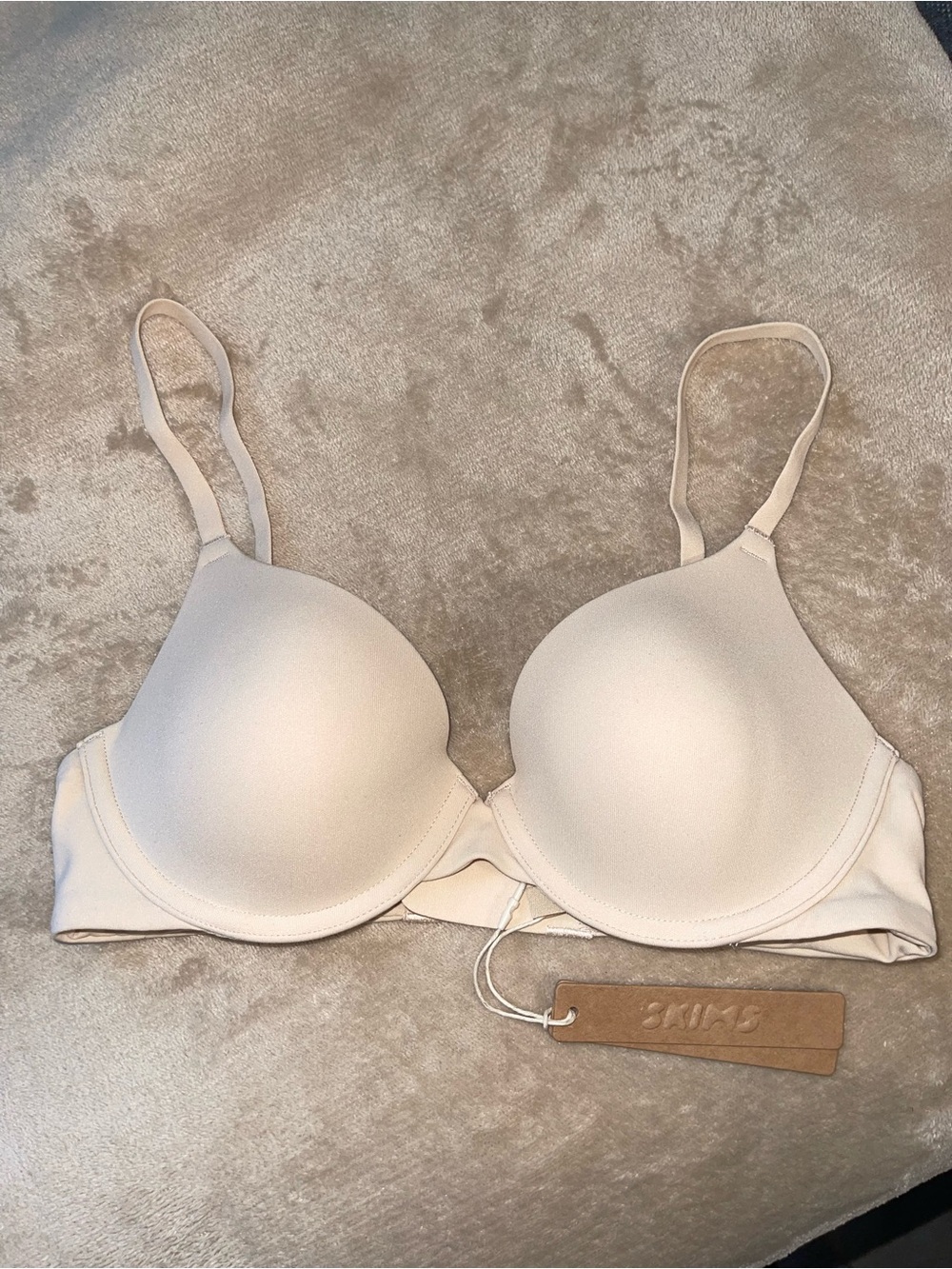 SKIMS Fits Everybody T-Shirt Bra | Sand | 32B | NWT
